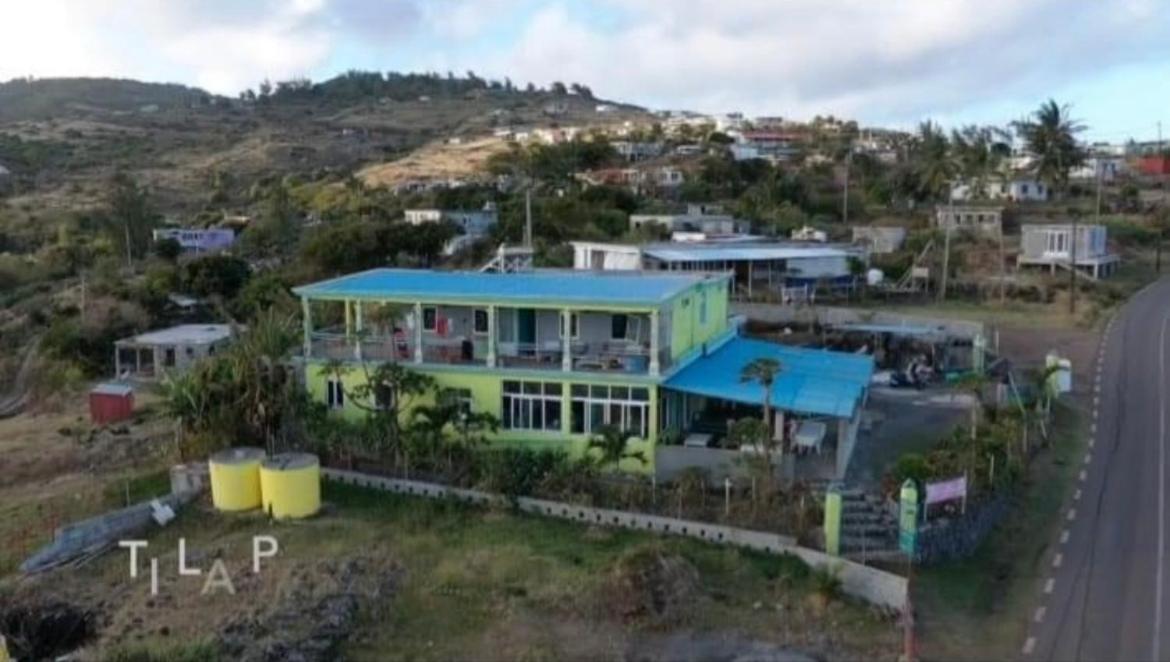 Tilapasse Resto & Guest House Port South East المظهر الخارجي الصورة
